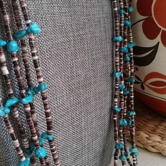 Vintage Native American Santo Domingo Necklace - Picture 2 of 8